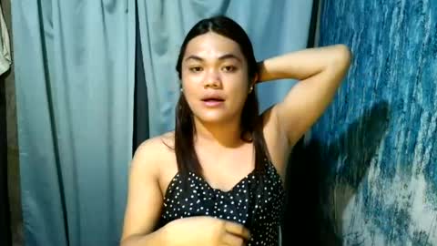 urhottie_bella online show from 07.04.26