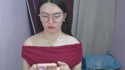 Snapshot of urhottiest_katey chatting on 04.27.26 Katey online show from 04.27.26