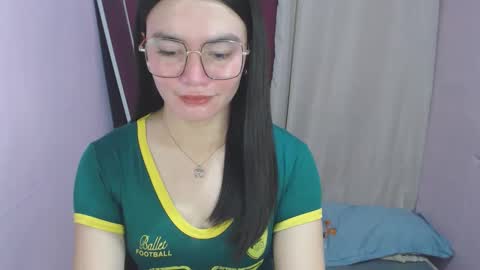 Snapshot of urhottiest_katey chatting on 05.18.26 Katey online show from 05.18.26