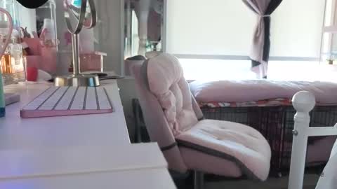 Snapshot of urlittlefilipina chatting on 11.10.25 urlittlefilipina online show from 11.10.25