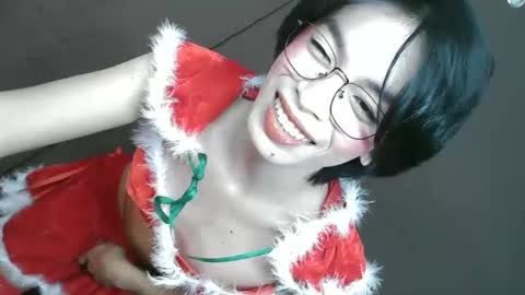 Snapshot of urlovely_ariana chatting on 12.06.24 Ariana online show from 12.06.24