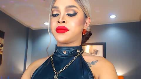 UrMajestyTyra online show from 01.22.25