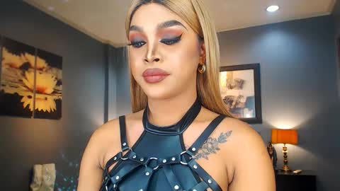 UrMajestyTyra online show from 03.12.25