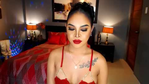 UrMajestyTyra online show from 11.28.25