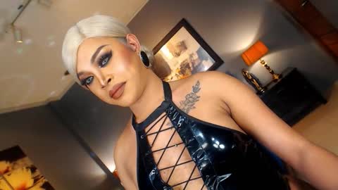 UrMajestyTyra online show from 02.07.26