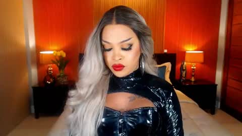 Snapshot of urmajestytyra chatting on 06.28.26 UrMajestyTyra online show from 06.28.26
