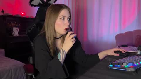 urmissalice online show from 02.19.25