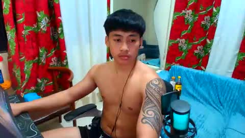 Snapshot of urnatty_guy chatting on 05.12.26 ander online show from 05.12.26