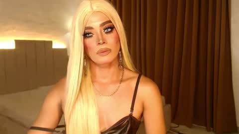 Snapshot of urnauthy_ciliaxxx chatting on 02.03.25 cecilia online show from 02.03.25