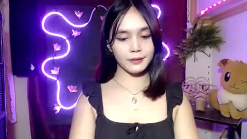 Pia online show from 11.26.25