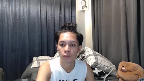 Snapshot of urpinoyasianx chatting on 02.14.25 Mel online show from 02.14.25