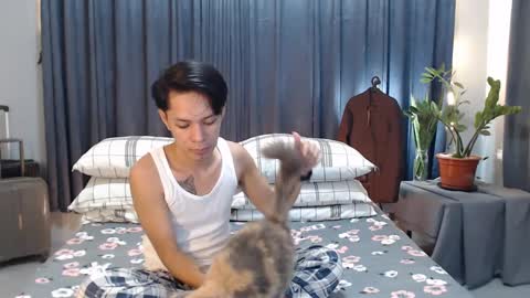 Snapshot of urpinoyasianx chatting on 02.25.25 Mel online show from 02.25.25