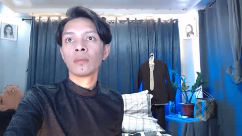 Snapshot of urpinoyasianx chatting on 02.28.25 Mel online show from 02.28.25