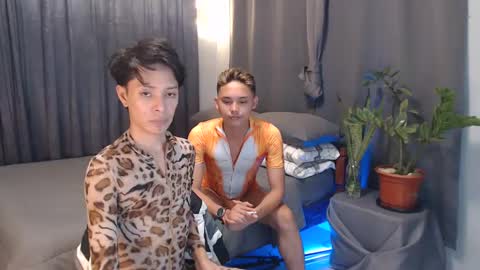 Snapshot of urpinoyasianx chatting on 03.02.25 Mel online show from 03.02.25