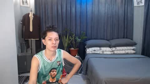 Snapshot of urpinoyasianx chatting on 03.03.25 Mel online show from 03.03.25