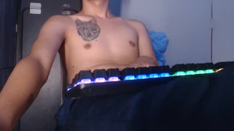 Snapshot of urpinoyasianx chatting on 03.05.25 Mel online show from 03.05.25