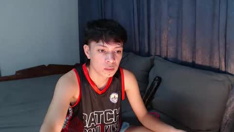 Snapshot of urpinoyasianx chatting on 10.01.25 Mel online show from 10.01.25