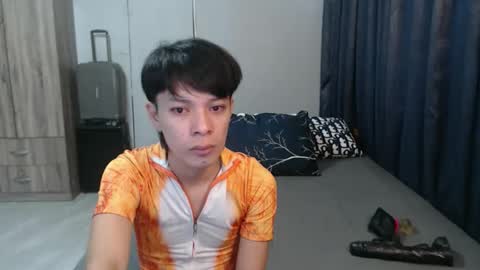 Snapshot of urpinoyasianx chatting on 10.10.25 Mel online show from 10.10.25