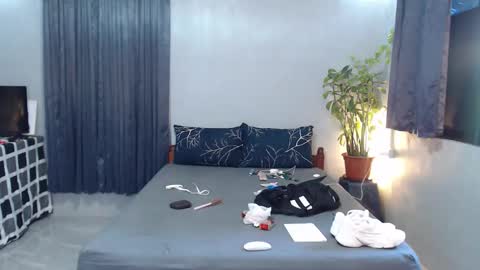 Snapshot of urpinoyasianx chatting on 02.02.26 Mel online show from 02.02.26