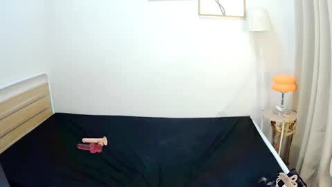 urqueenofhumiliation online show from 04.25.26