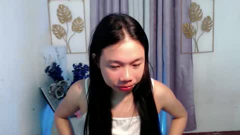 JUST CALL ME LLANA online show from 12.19.25