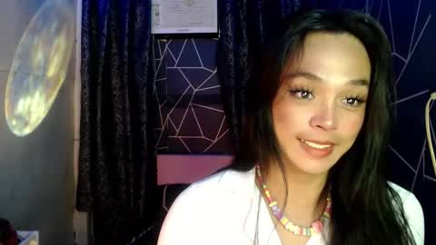 Snapshot of ursexy_debra chatting on 05.29.26 TYRA online show from 05.29.26