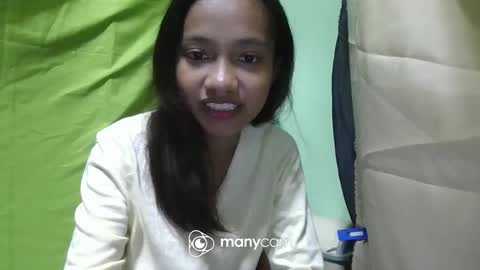 Snapshot of ursexydoll18 chatting on 01.08.25 Darlyn room online show from 01.08.25