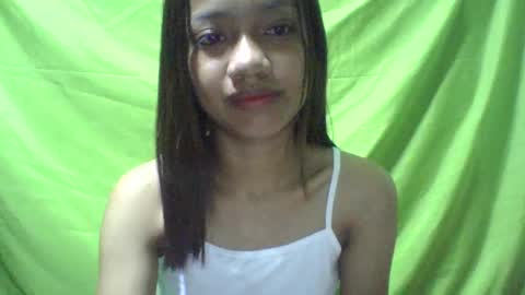 Snapshot of ursexydoll18 chatting on 01.20.25 Darlyn room online show from 01.20.25