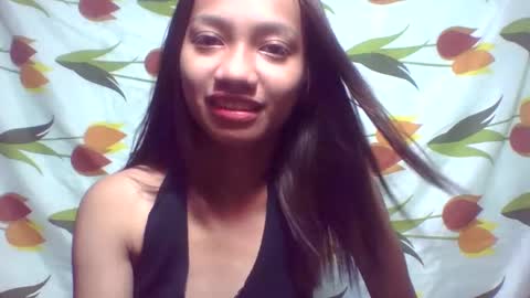 Snapshot of ursexydoll18 chatting on 01.22.25 Darlyn room online show from 01.22.25
