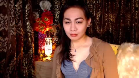 Snapshot of urtimelessbeauty chatting on 01.24.25 Merca online show from 01.24.25