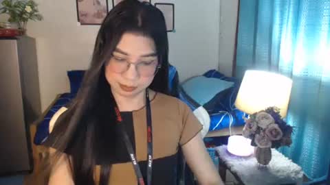 Ashley Kate Mateo Gray online show from 01.25.25