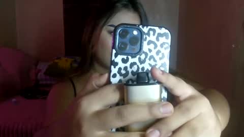 Bella Miles Olivia online show from 05.19.26