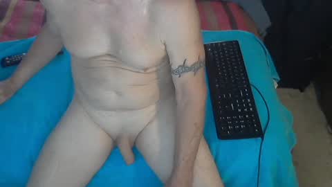 Snapshot of usednotbroken1 chatting on 09.16.25 usednotbroken1 online show from 09.16.25