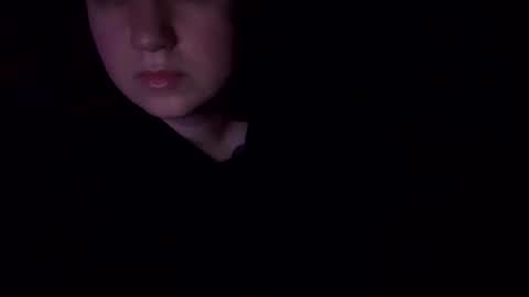 Snapshot of usefulhole chatting on 11.13.25 usefulhole online show from 11.13.25