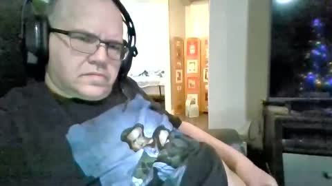 Snapshot of usstarr1 chatting on 12.13.24 usstarr1 online show from 12.13.24