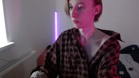 Snapshot of usuck364662 chatting on 02.02.25 Excuse me online show from 02.02.25