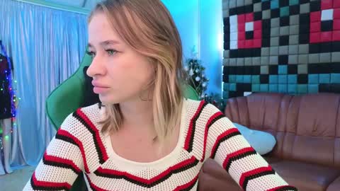 Leila online show from 12.31.24