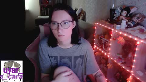 Snapshot of uyar_ chatting on 10.09.25 Cara online show from 10.09.25