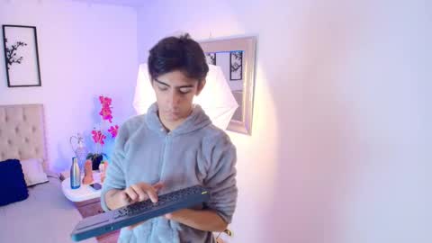 UYUKIE online show from 10.07.25