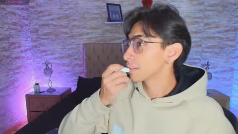 UYUKIE online show from 11.03.25