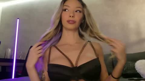 Mia online show from 07.01.26