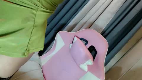 Snapshot of vae_sha chatting on 02.13.26 JESS - DONT FORGET TO FOLLOW ME AND GIVE ME THUMBS UP online show from 02.13.26