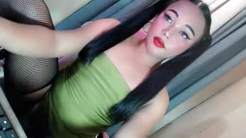 Snapshot of vae_sha chatting on 02.26.26 JESS - DONT FORGET TO FOLLOW ME AND GIVE ME THUMBS UP online show from 02.26.26