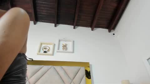 vahioleth  online show from 02.11.25