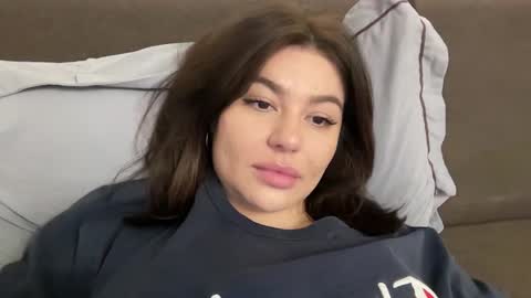 Snapshot of vaiee chatting on 02.10.25 Valery online show from 02.10.25