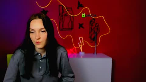 Snapshot of vaiolet_lovely chatting on 04.15.26 vaiolet_lovely online show from 04.15.26