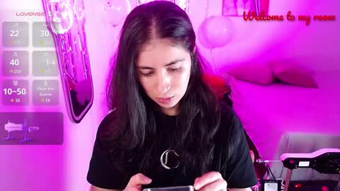 Snapshot of val_angelll chatting on 03.14.26 valentina online show from 03.14.26