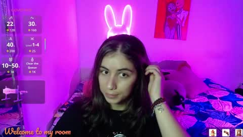 Snapshot of val_angelll chatting on 05.12.26 valentina online show from 05.12.26