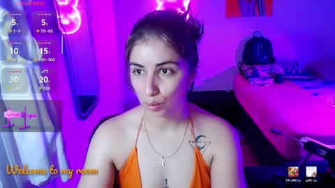 Snapshot of val_angelll chatting on 07.01.26 valentina online show from 07.01.26