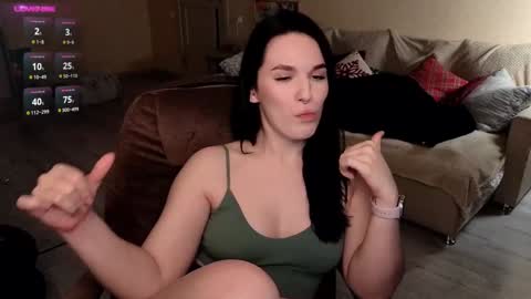 Snapshot of val_manson chatting on 01.12.25 Val online show from 01.12.25